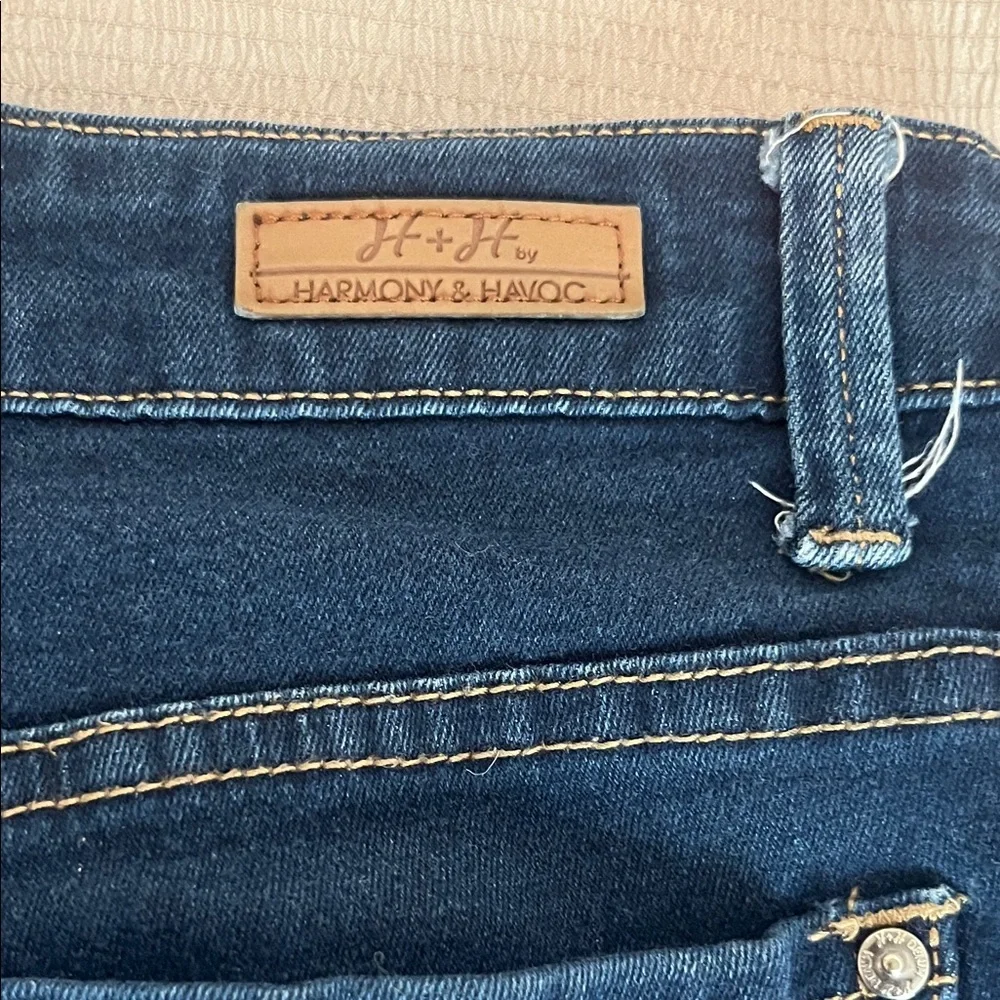 Elegant Dark Blue Skinny Jeans - Picture 9 of 9